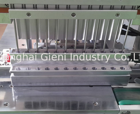 색깔 덮개를 가진 립스틱을 위한 자동적인 12의 분사구 Cosemtic 충전물 기계