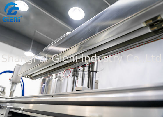 3 층 50 밀리람베르트 립밤은 4개 노즐로 화장용 충전기를 붙입니다