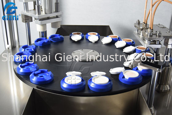 Cosmetic CC Cream Filling Machine 10pcs/Min With 16 Rotary Stations