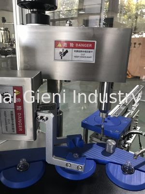 2개 노즐과 45 PC / 민 네일 폴리쉬 채워 있는 뚜껑봉함기